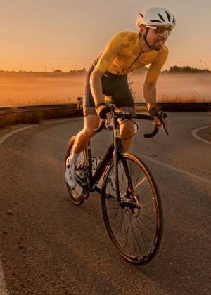 Guide auf einer Radtour der Cycling Week des Barefoot Hotels Mallorca.