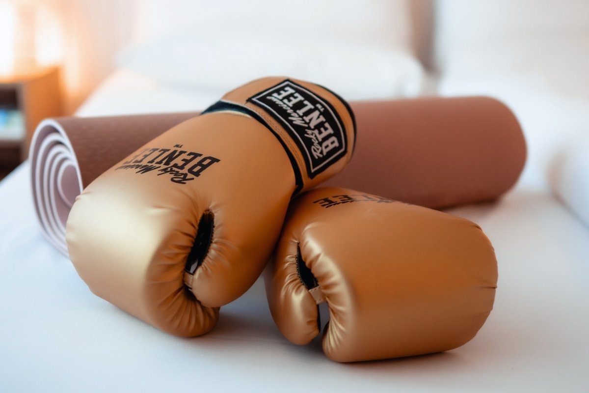 Boxhandschuhe und Trainingsmatten als Ausrüstung für das Powerful You Retreat im Wyn Strandhotel Sylt.